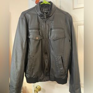 LIKE NEW INC MENS LEATHER JACKET- MEDIUM